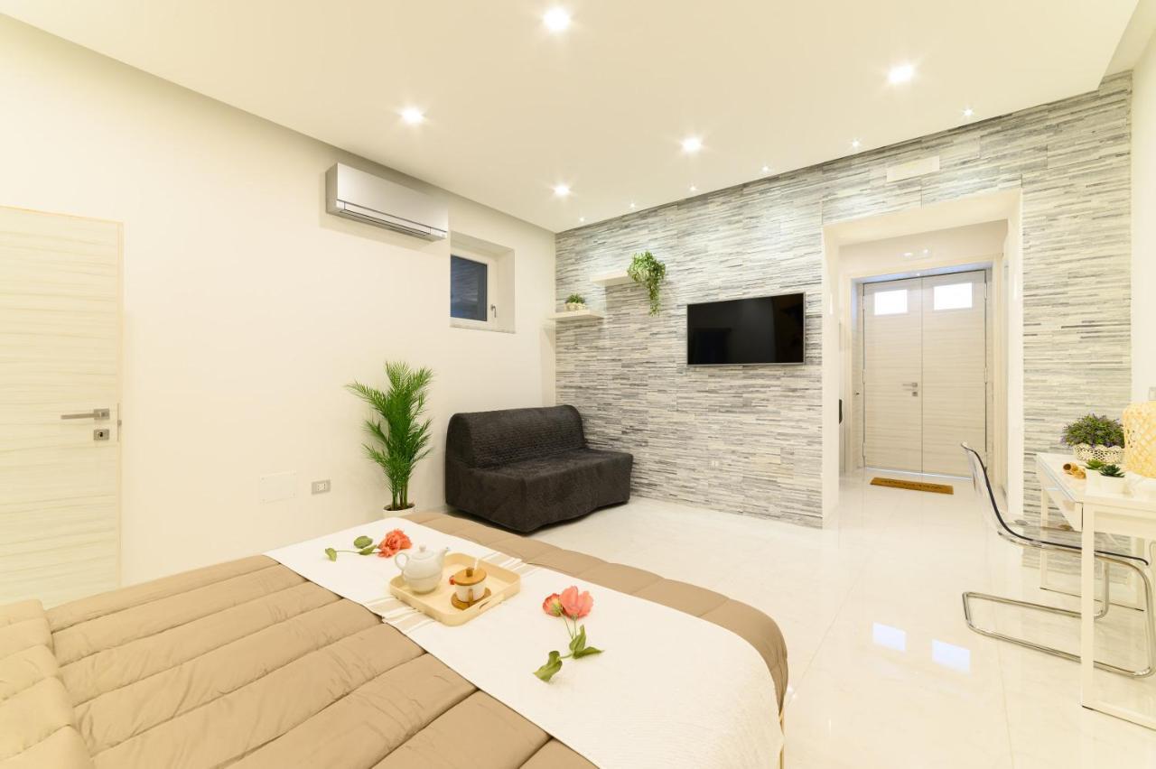 Luxury Apartment Salerno Center מראה חיצוני תמונה